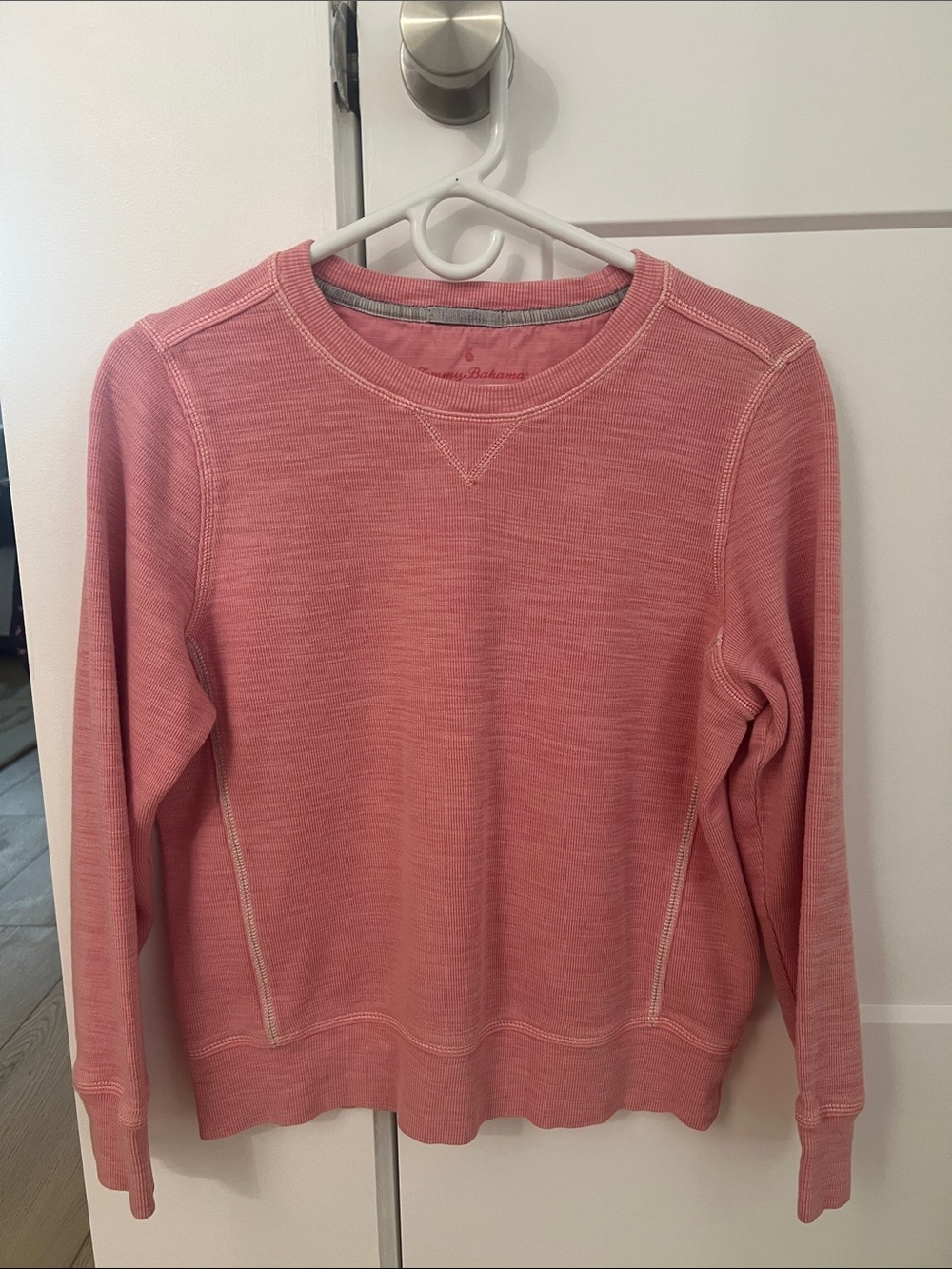 Tommy Bahama women’s small pink sweatshirt